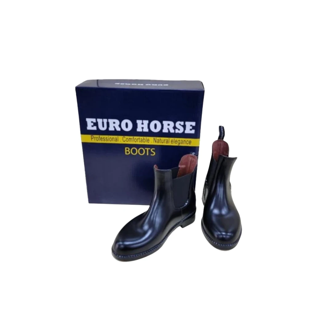 بوت قصير لون اسود